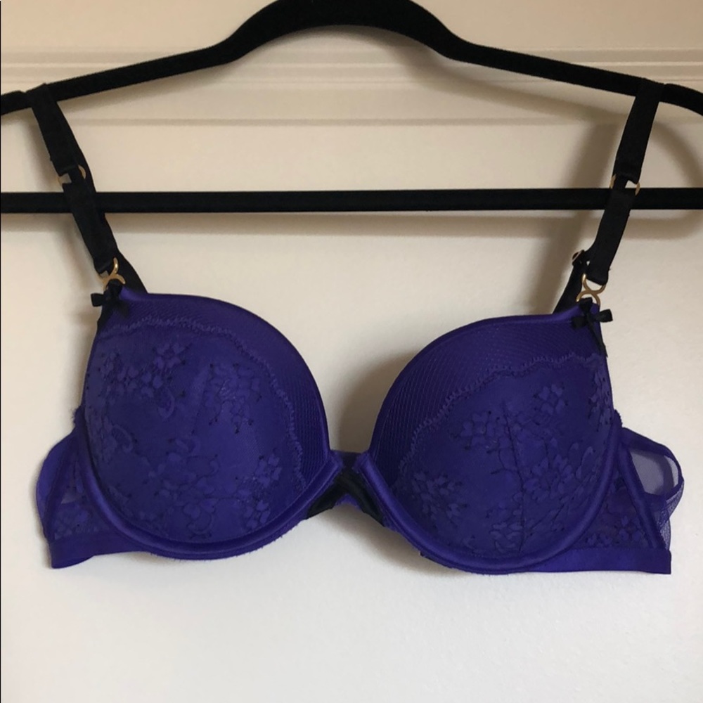 Victoria’s Secret Padded Demi Bra 36B